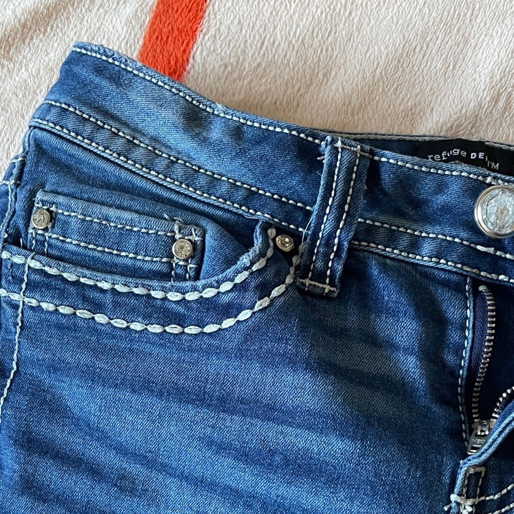 Urban Behavior Blue Boot Cut Jeans - Picture 3 of 6